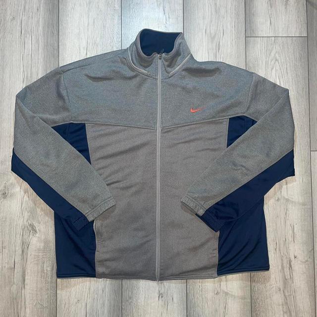 Nike Men's Jumper - Grey/Navy - L on Productcaster.