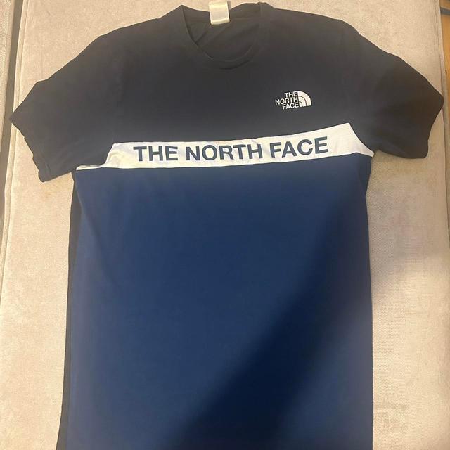 The North Face Men's T-shirt - Navy/Blue - XS on Productcaster.