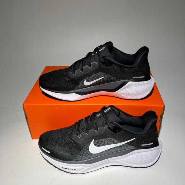 Nike Men's Trainers - Black/Grey - UK 8.5 on Productcaster.