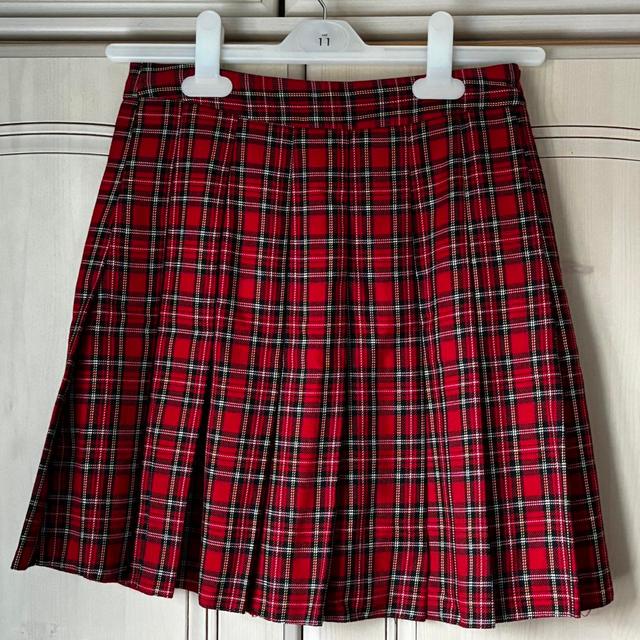 New Look Women's Skirt - Red/Multi - UK 8 on Productcaster.