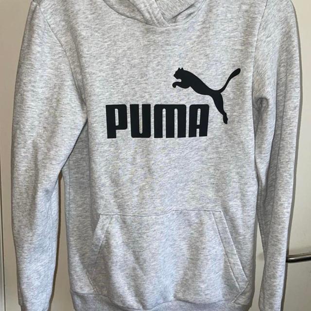 Puma Women's Hoodie - Grey - 6 on Productcaster.