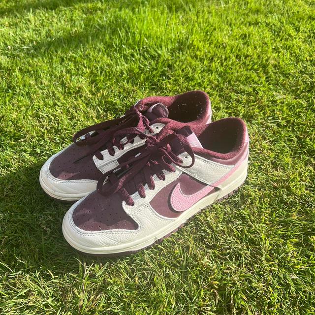 Nike Women's Trainers - Burgundy/Pink - UK 5.5 on Productcaster.