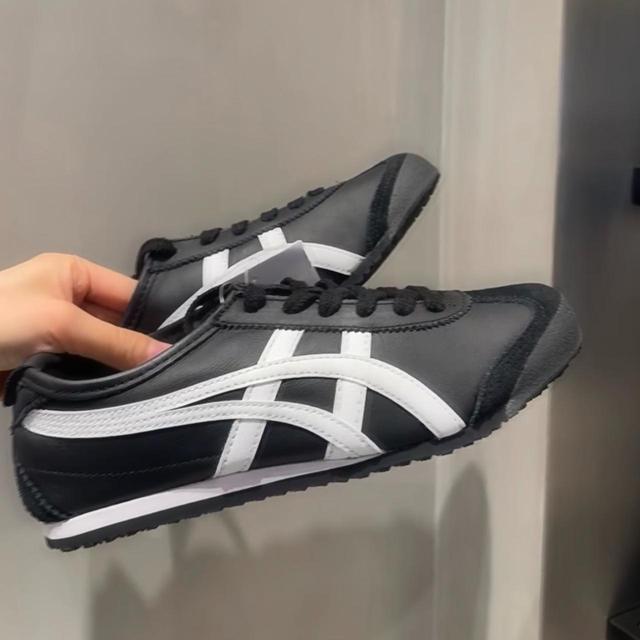 Onitsuka Tiger Women's Trainers - Black - UK 7.5 on Productcaster.