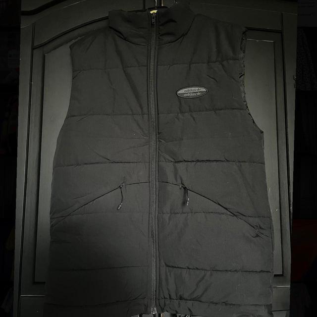 Adidas Men's Gilet - Black - S on Productcaster.