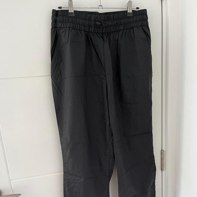 H&M Women's Sweatpants - Black - M on Productcaster.