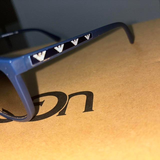 Armani Men's Round Sunglasses - Navy/Blue on Productcaster.