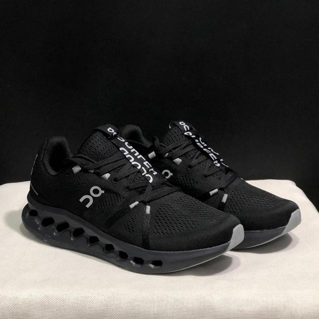 On Running Men's Trainers - Black - UK 8 on Productcaster.