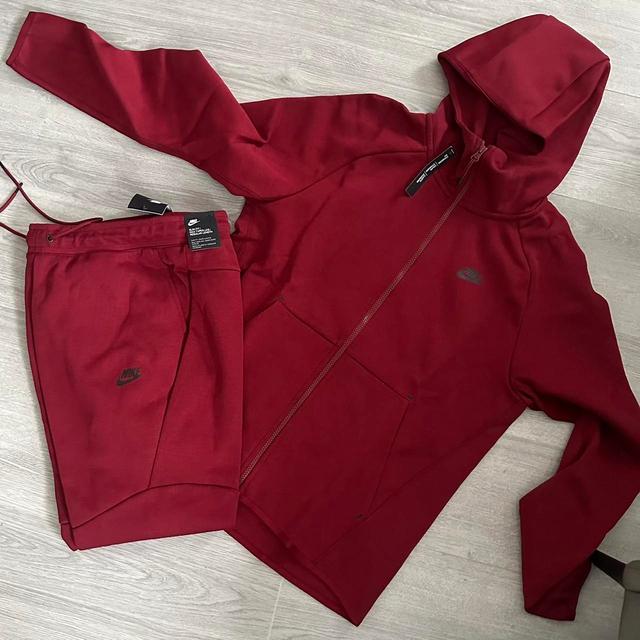 Nike Men's Hoodie - Red/Burgundy - M on Productcaster.