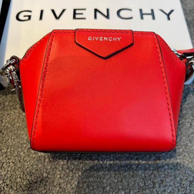 Givenchy Women's Crossbody bags - Red on Productcaster.