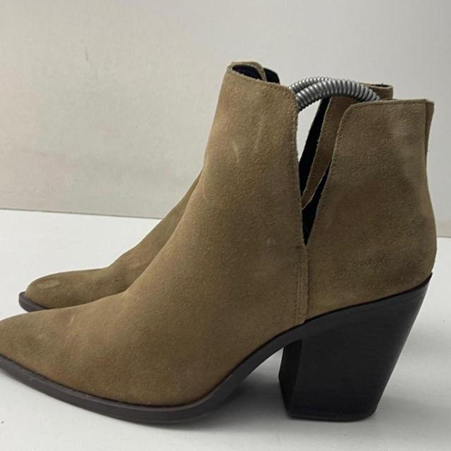 Pull&Bear Women's Ankle Boots - Tan/Brown - UK 5 on Productcaster.