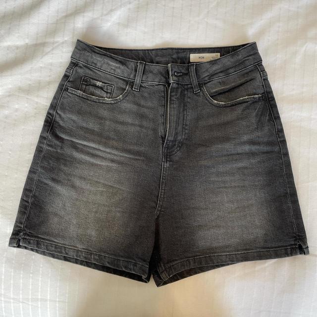 Marks & Spencer Women's Shorts - Grey/Black - UK 10 on Productcaster.