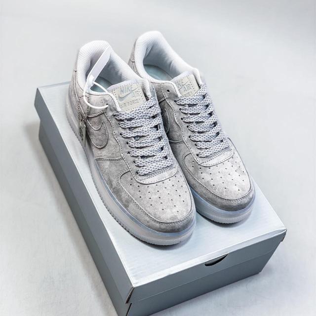 Nike Men's Trainers - Grey/White - UK 8.5 on Productcaster.