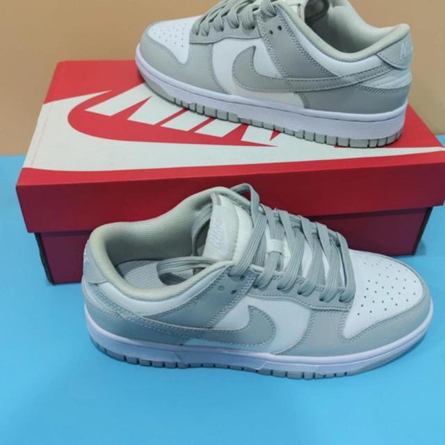 Nike Men's Trainers - Grey/White - UK 8.5 on Productcaster.