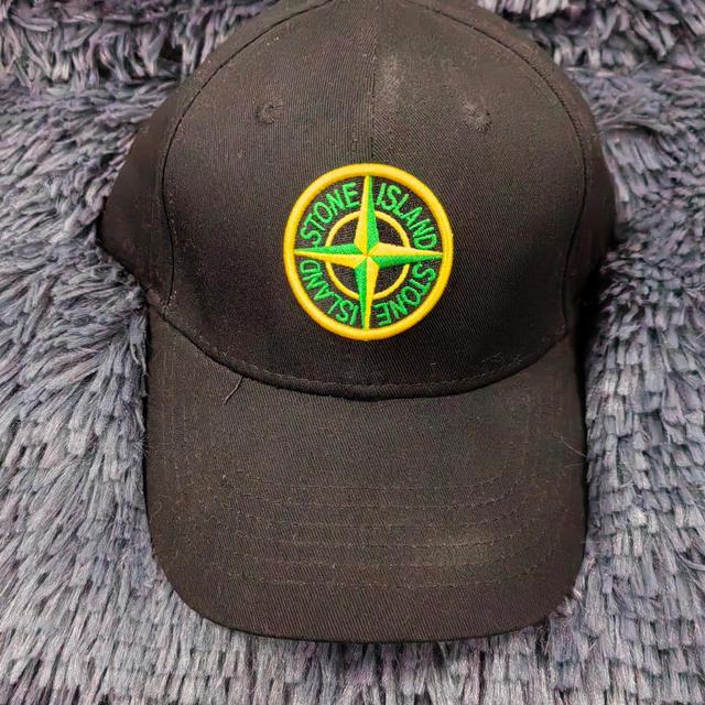 Stone Island Men's Caps - Black on Productcaster.