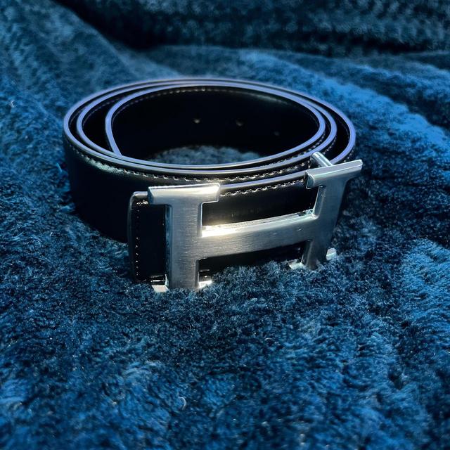 Hermes Men's Belt - Black/Silver on Productcaster.