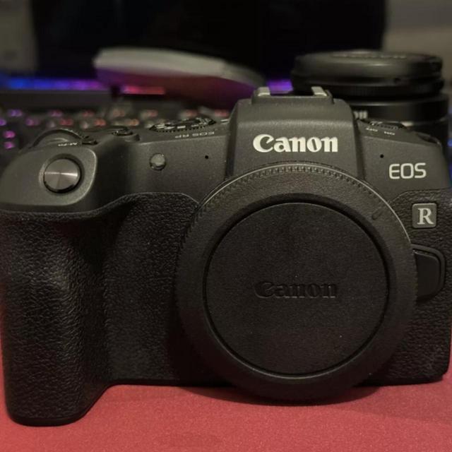 Canon Digital cameras - Black on Productcaster.