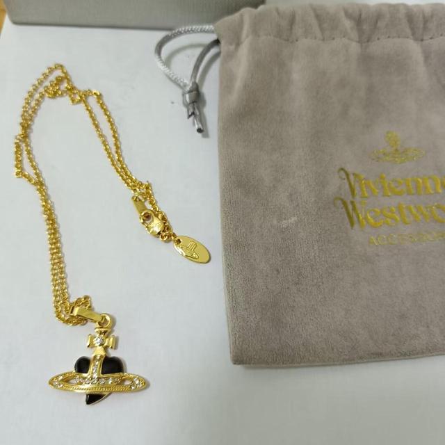 Vivienne Westwood Women's Jewellery - Gold on Productcaster.