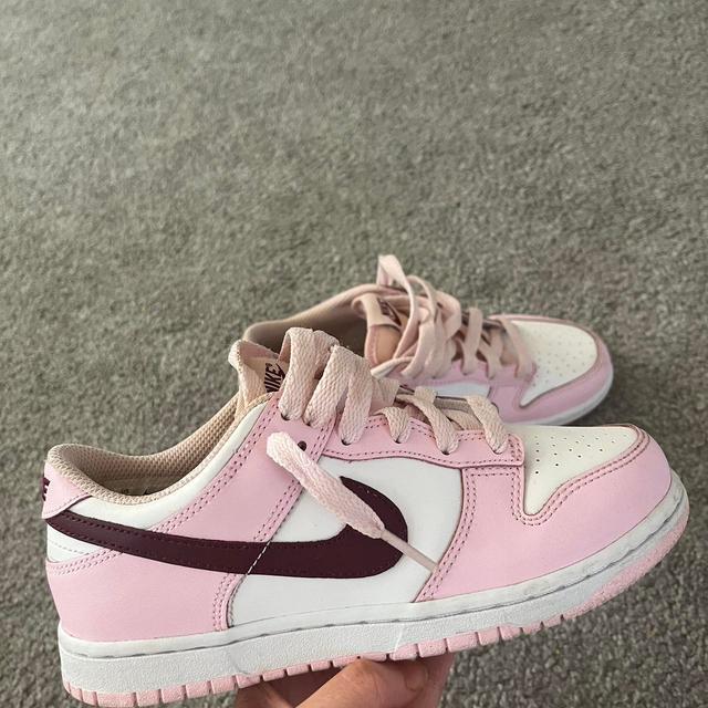 Nike Kids' Trainers - Pink - 2-2.5 on Productcaster.