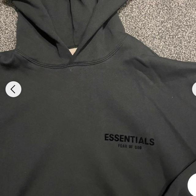 Essentials Men's Hoodie - Black - M on Productcaster.