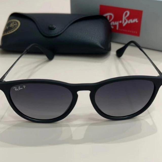 Ray-Ban Women's Sunglasses - Black on Productcaster.