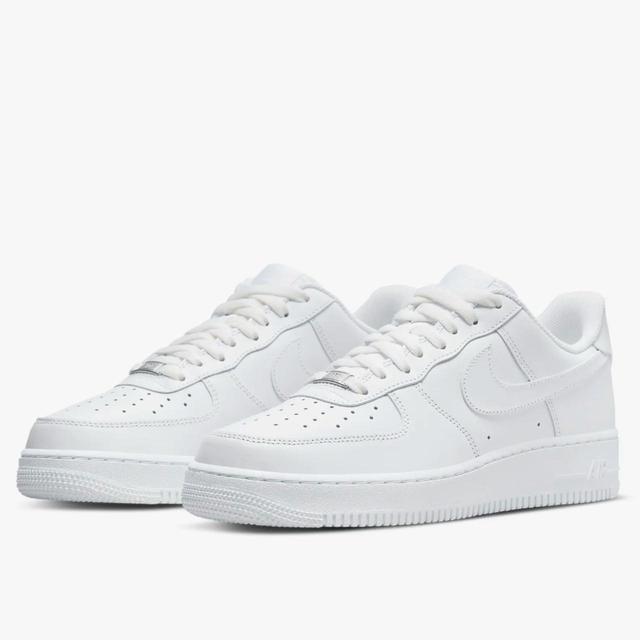 Nike Men's Trainers - White - UK 12.5 on Productcaster.