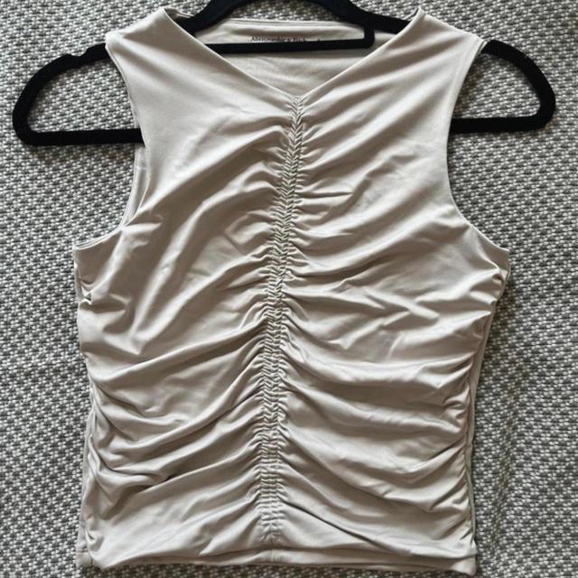 Abercrombie & Fitch Women's Vest - Cream/Grey - S on Productcaster.