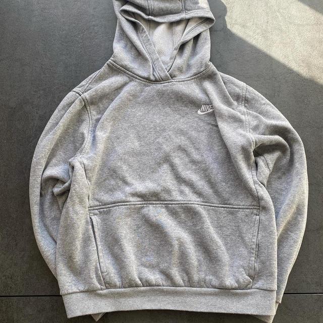 Nike Kids' Hoodie - Grey - 13 years on Productcaster.