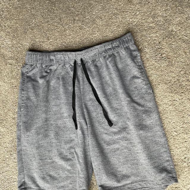 No Boundaries Men's Shorts - Grey - M on Productcaster.