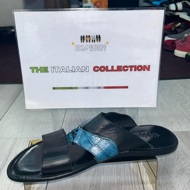 Vintage Men's Sandals - Black/Blue on Productcaster.