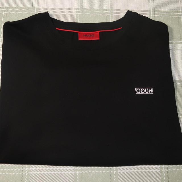 Hugo Boss Men's T-shirt - Black - M on Productcaster.