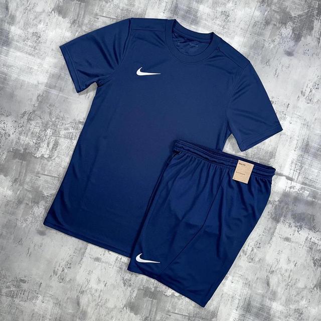 Nike Men's T-shirt - Navy - XL on Productcaster.