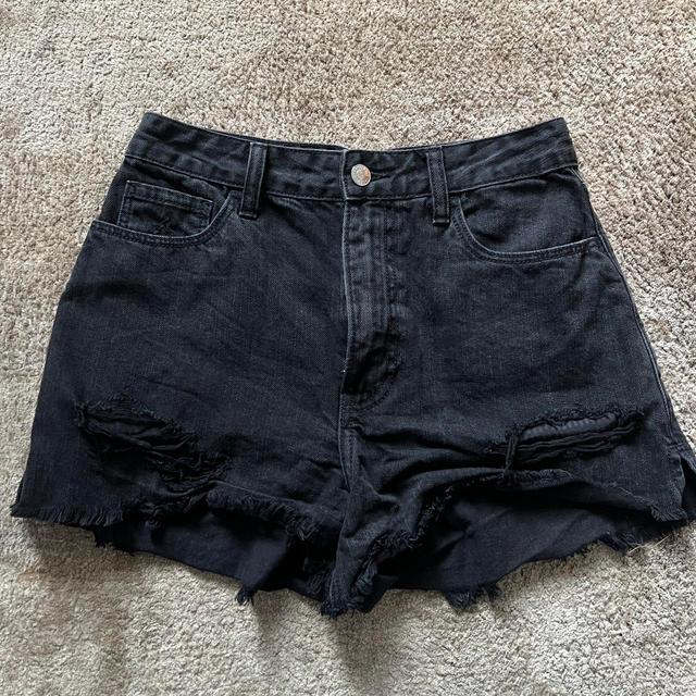 Hollister Co. Women's Shorts - Black - 25" on Productcaster.