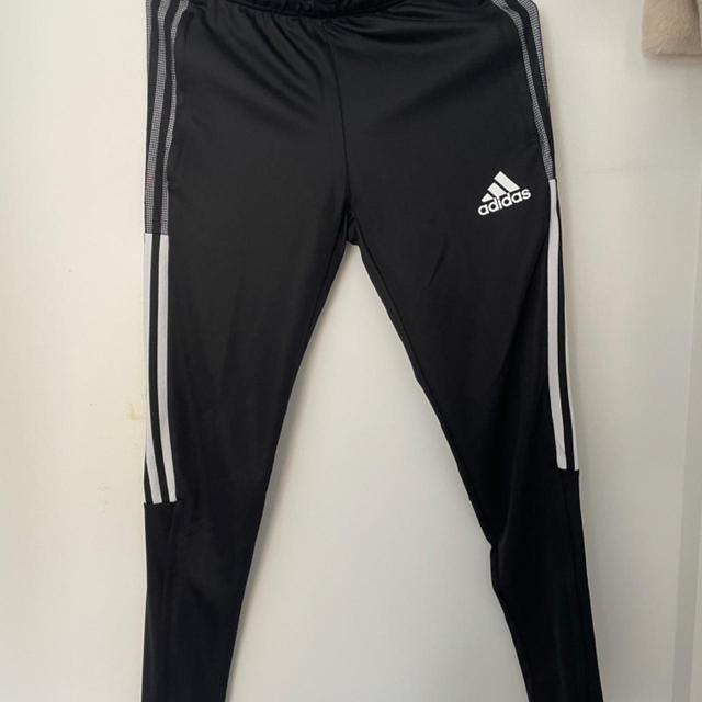 Adidas Women's Sweatpants - Black - UK 6 on Productcaster.