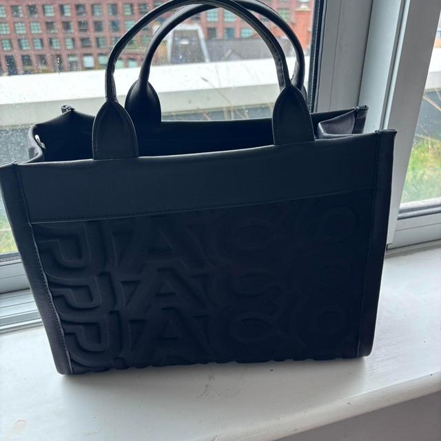 Marc Jacobs Women's Tote bags - Black on Productcaster.