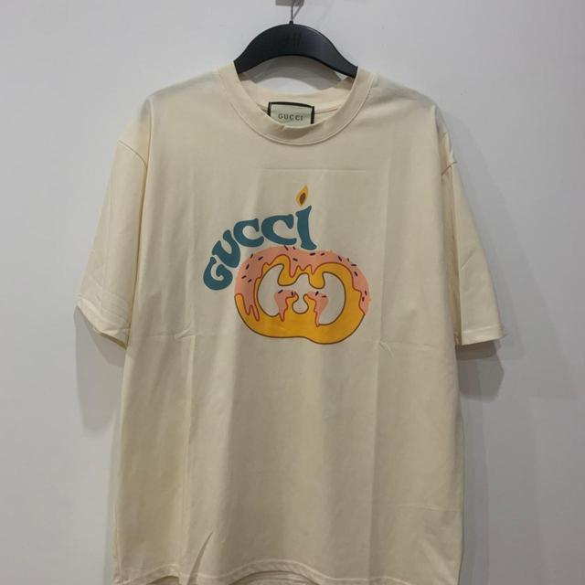 Gucci Women's T-shirt - Cream - 8 on Productcaster.