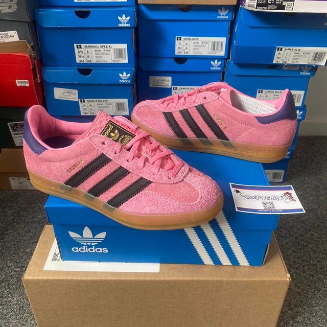 Adidas Women's Trainers - Pink/Black - UK 4 on Productcaster.