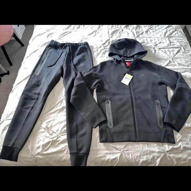 Nike Men's Jumpsuit - Black - S on Productcaster.