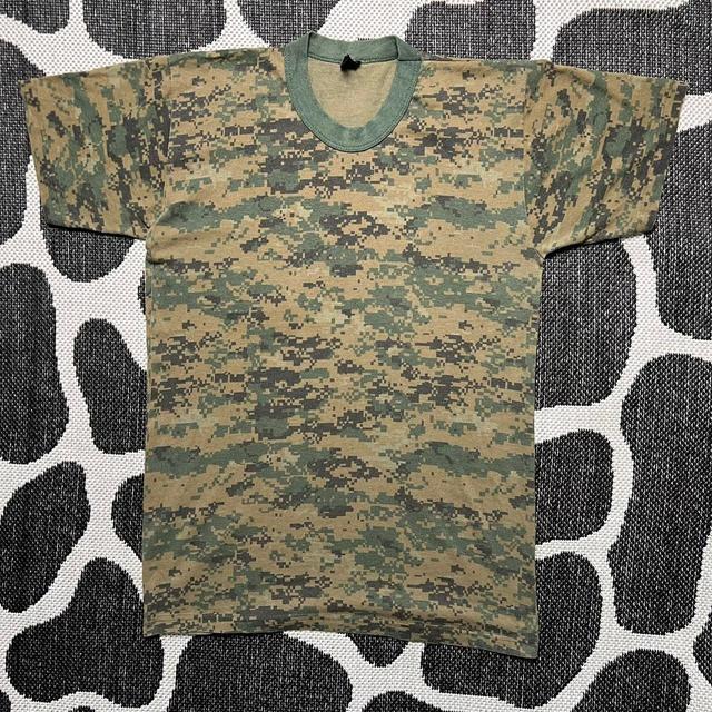 American Vintage Men's T-shirt - Khaki/Green - S on Productcaster.