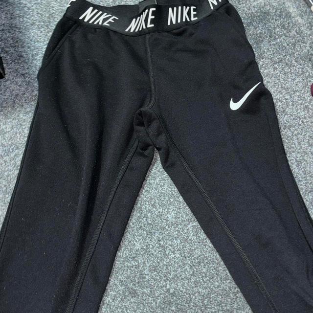 Nike Women's Sweatpants - Black - UK 6 on Productcaster.