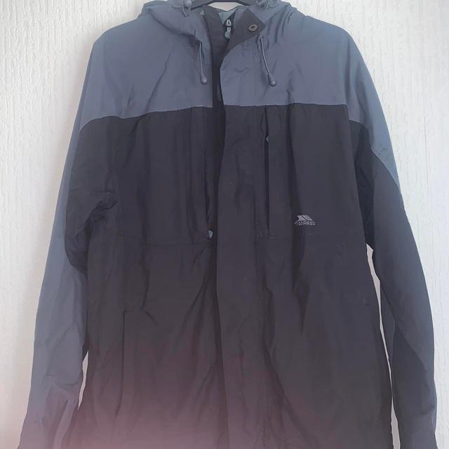 Trespass Men's Jacket - Black/Grey - M on Productcaster.