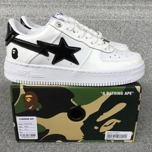 BAPE Men's Trainers - White/Multi - UK 9.5 on Productcaster.