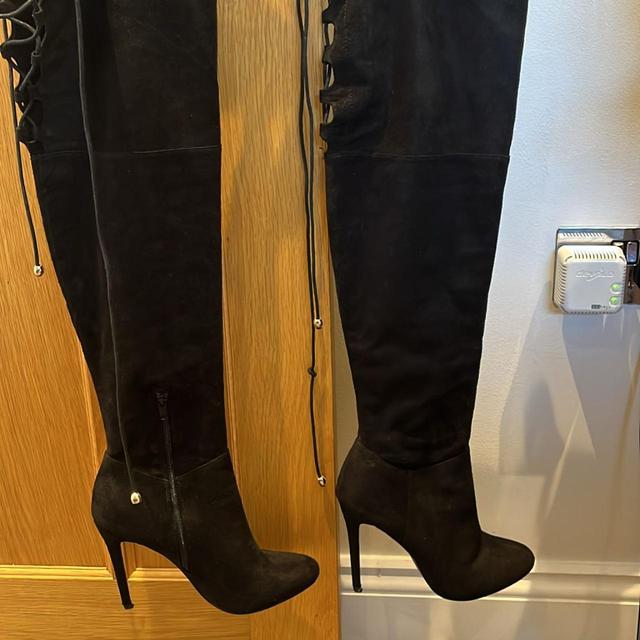 Women's Over the knee Boots - Black - UK 6 on Productcaster.