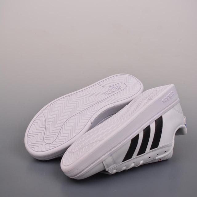 Adidas Men's Trainers - White - UK 6 on Productcaster.