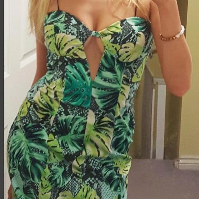 Women's Bodycon Dress - Green/Multi - 8 on Productcaster.