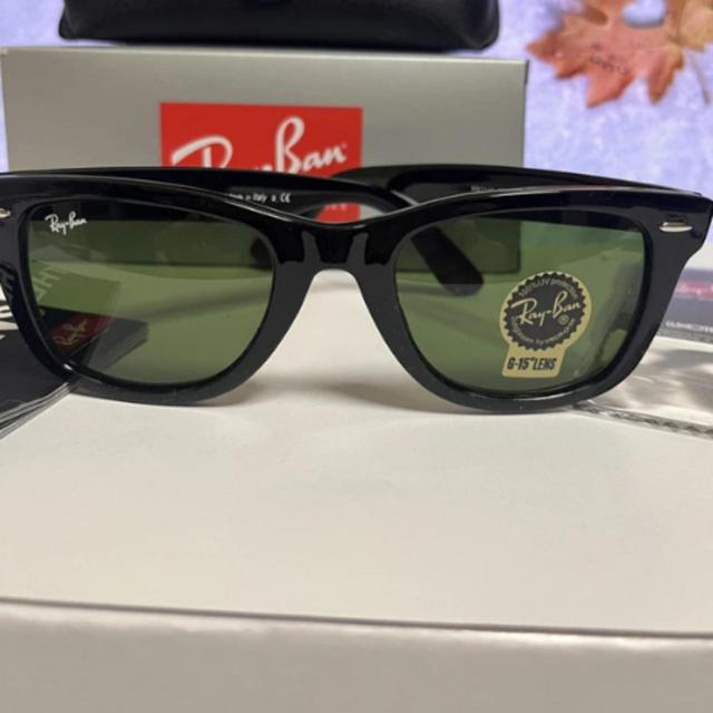 Ray-Ban Women's Sunglasses - Black on Productcaster.