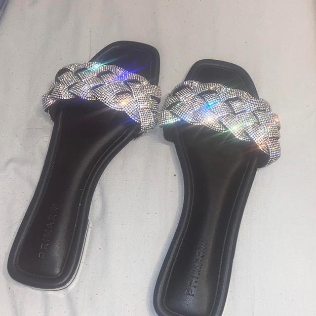 Primark Women's Slippers - Black/Silver - UK 6 on Productcaster.