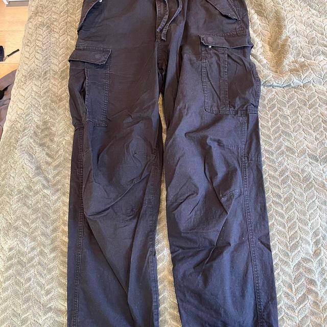 H&M Men's Cargo Trousers - Black - M on Productcaster.