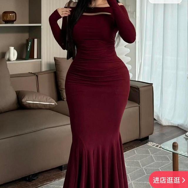 Women's Fishtail Dress - Burgundy - 14 on Productcaster.