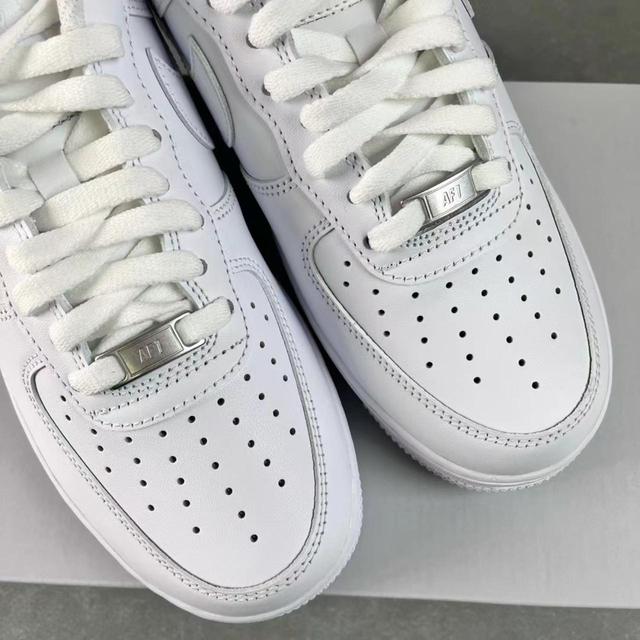 Nike Men's Trainers - White - UK 8.5 on Productcaster.