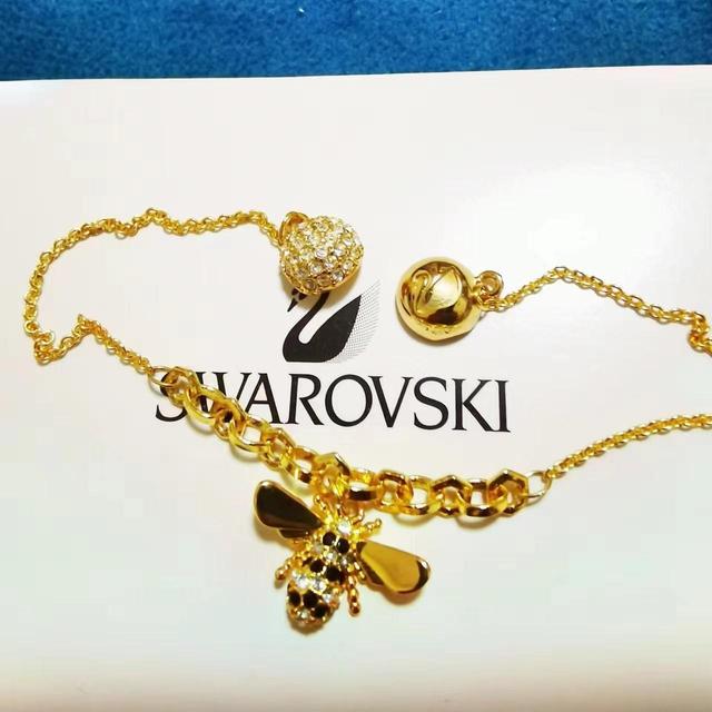 Swarovski Women's Bracelet - Gold on Productcaster.